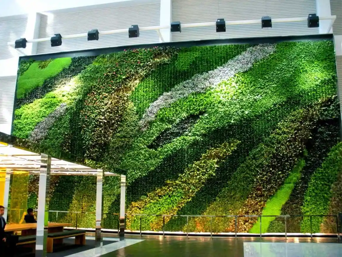 Large indoor living wall in an atrium