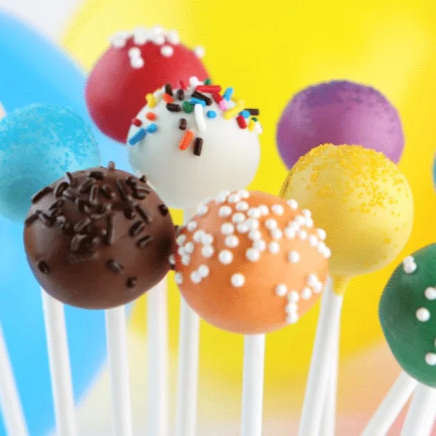 Cake-pop illustrant la thématique gourmande de Kolegz